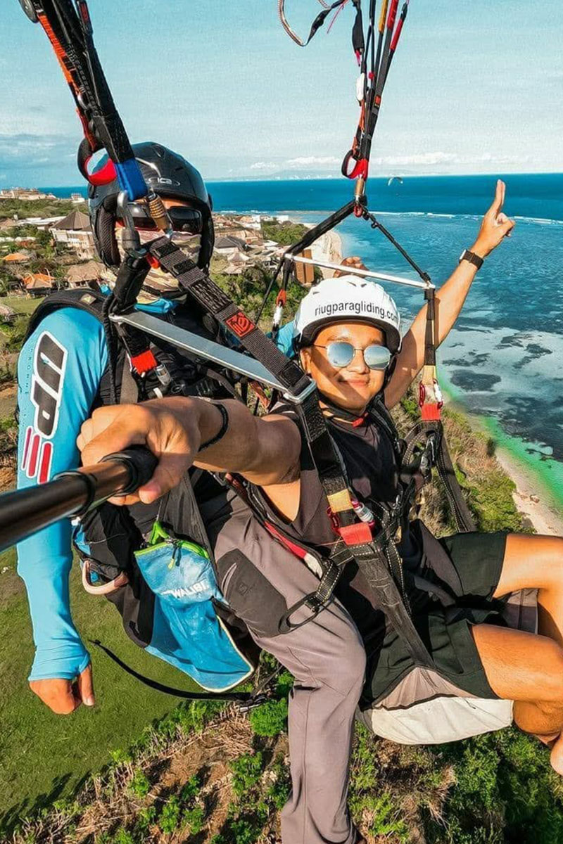 Paragliding